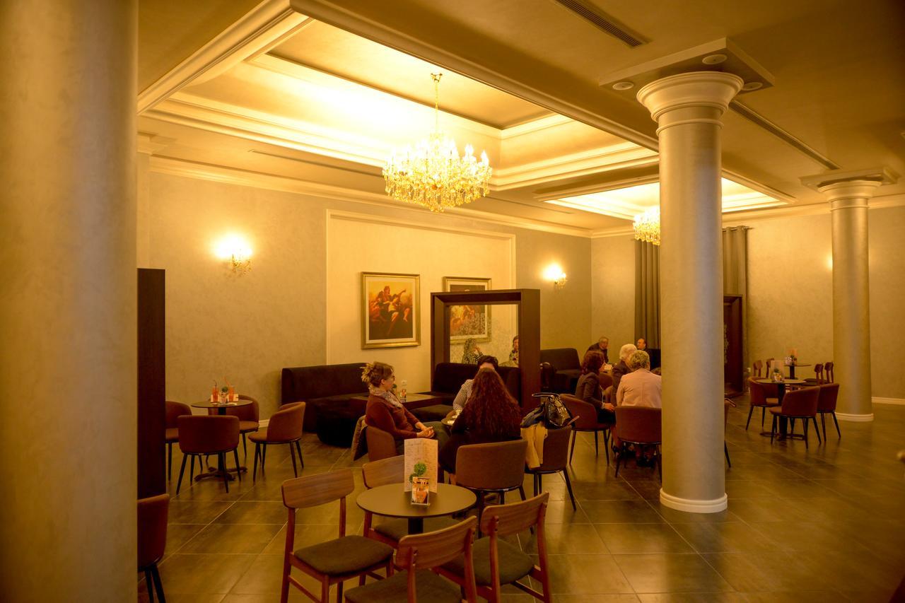 Hotel Vila Imperial Elbasan Exteriér fotografie